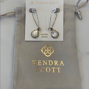 Kendra Scott Mother Of Pearl Gold Earrings